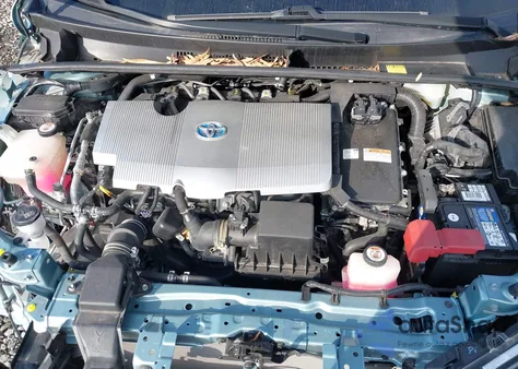 2017 Toyota Prius Four Touring z USA, uszkodzony, nr VIN JTDKARFUXH3036115